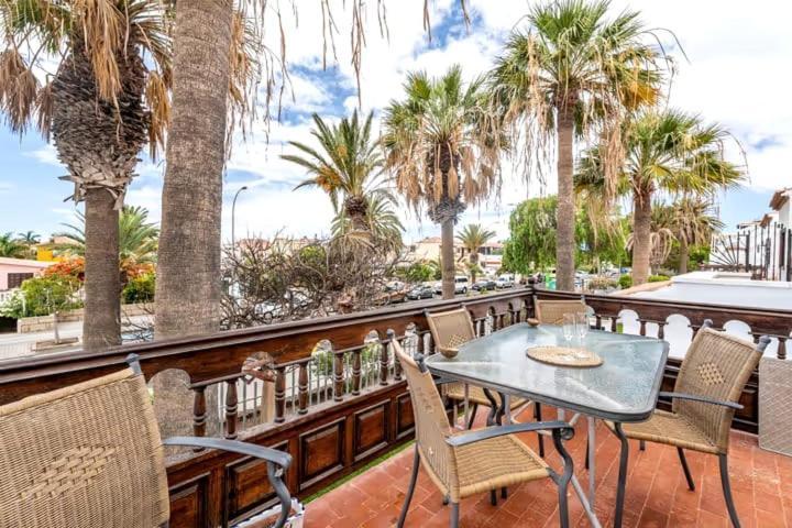 Playa Montana Amarlla,pools,wifi Appartamento Costa Del Silencio