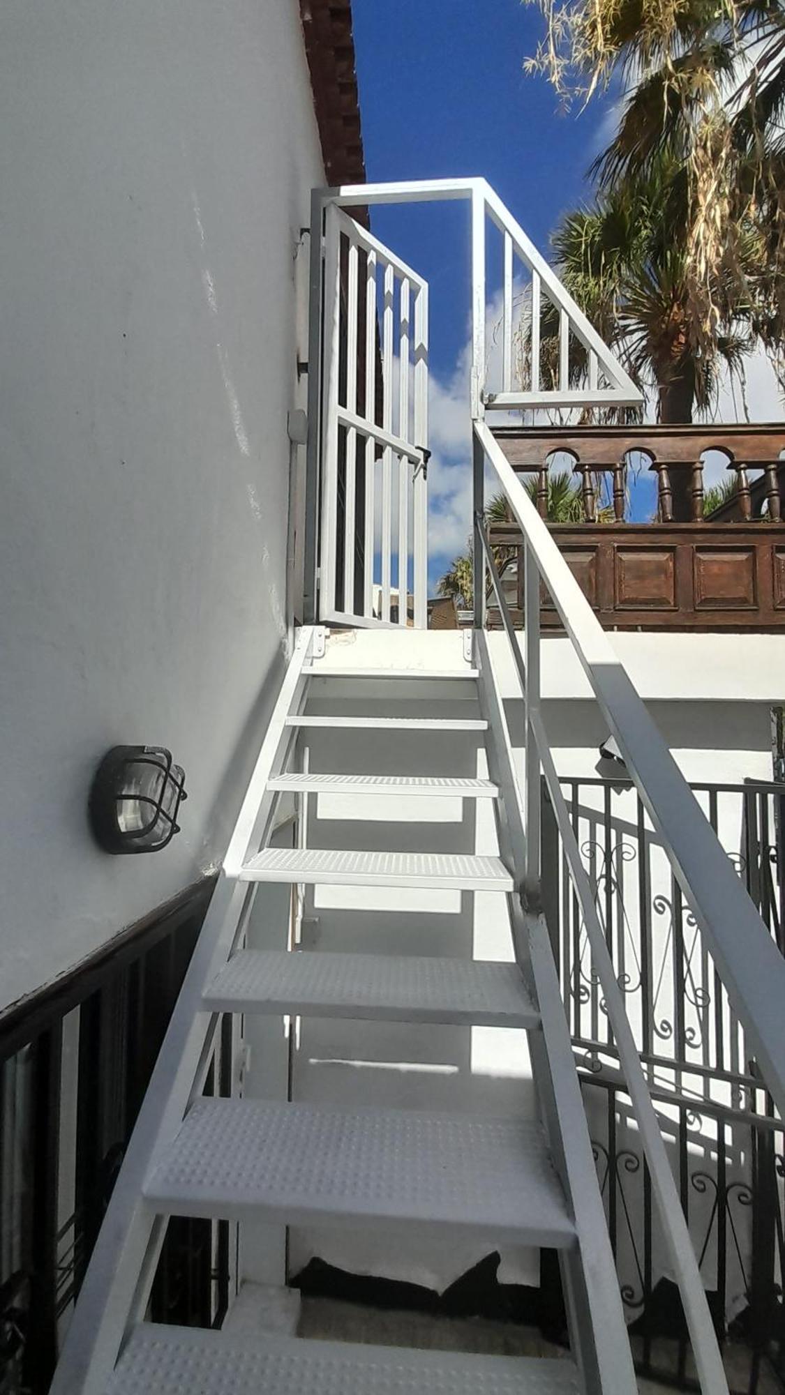 Playa Montana Amarlla,pools,wifi Appartamento