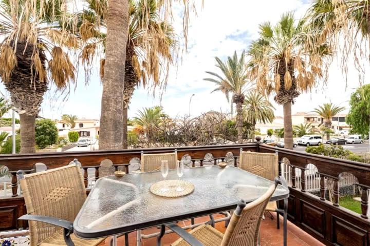 Apartment Playa Montana Amarlla,pools,wifi
